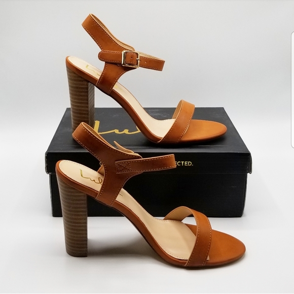 Dauphine Natural High Heel Sandals - Picture 2 of 8